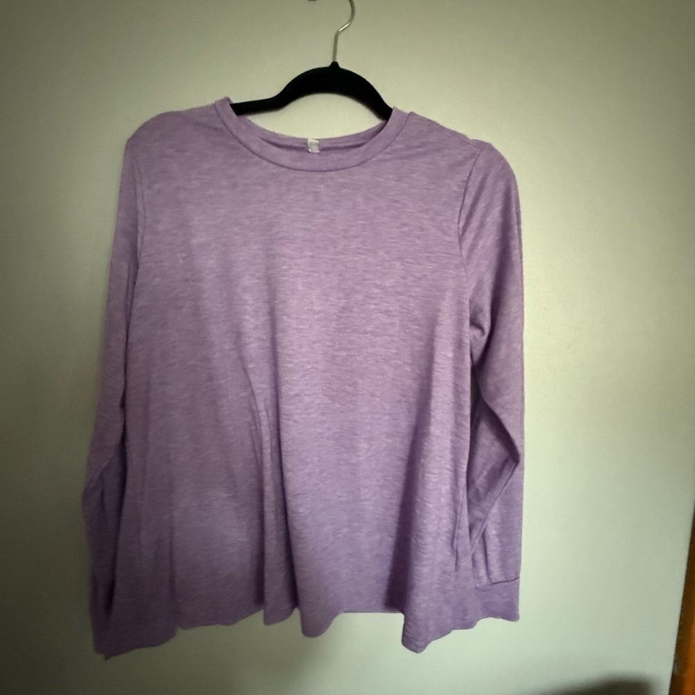 Amazon Women's Purple Sweatshirt